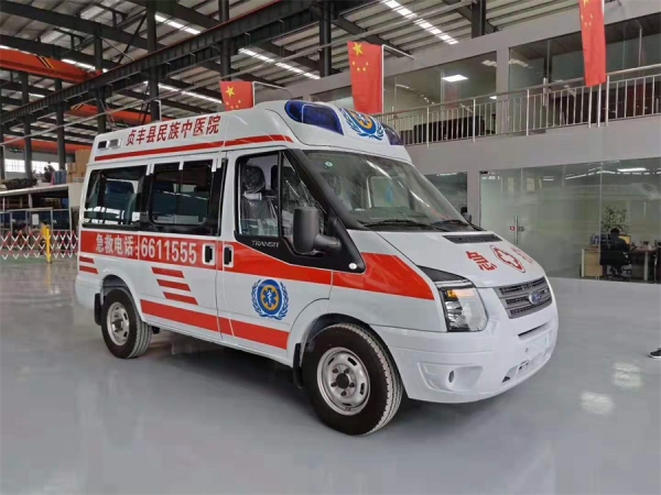 國六福特V362短軸中頂救護車