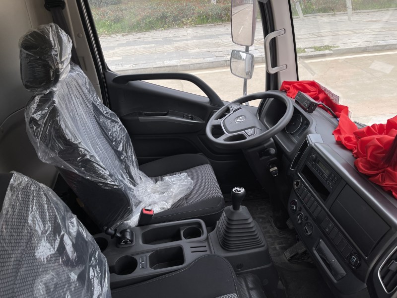 國(guó)六福田歐馬可4.2米冷藏車